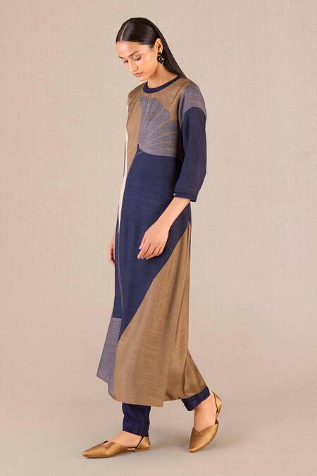 Shop_Ampm_Purple Silk Embroidery Round Mirha Floral Motif Print A-line Kurta With Pant