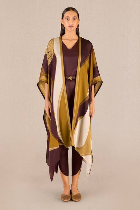 Buy_Ampm_Burgundy Organza, Satin Vida Floral Print Asymmetric Cape And Dhoti Pant Set_Online_at_Aza_Fashions