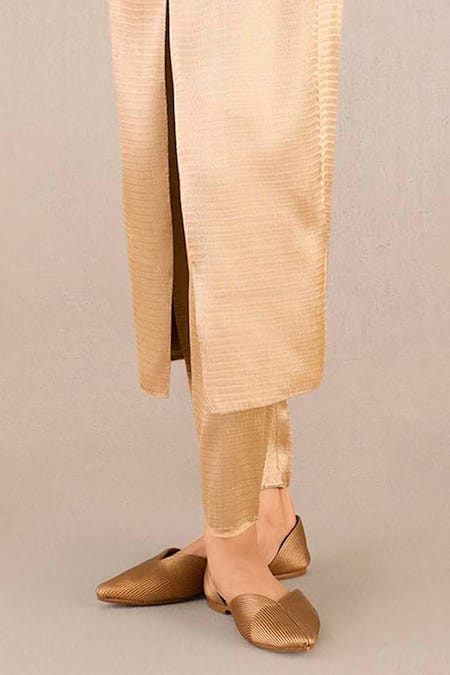 Buy_Ampm_Gold Twill V-neck Urvi Tie Up Tunic With Pant _Online_at_Aza_Fashions