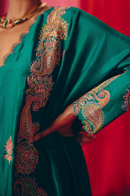 Buy_Mrunalini Rao_Green Silk Pearls, Zari, Embroidery V-neck Sukshi Cuff Kurta With Pant _Online_at_Aza_Fashions