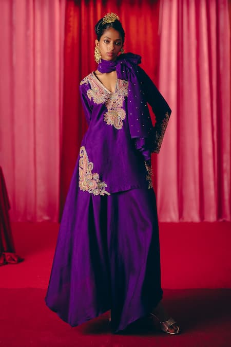 Mrunalini Rao Purple Kurta And Pant Pure Silk Hand Embroidered Resham Blunt-v Riti Short Set 