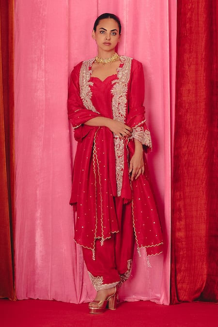 Mrunalini Rao Adhira Paisley Cutwork Embroidered Kurta Pant Set 