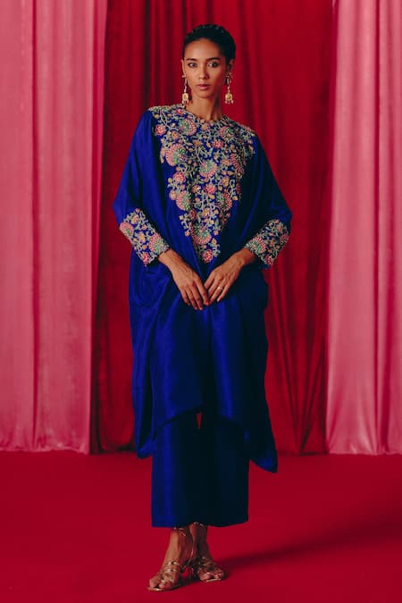 Mrunalini Rao Blue Pure Silk Embroidery Resham Round Kinza Floral Kurta And Pant Set 