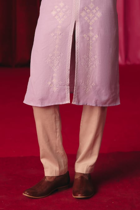Mrunalini Rao_Purple Linen, Modal, Cotton Pearls, Matsya Flora Vine Work Kurta With Pant _Online_at_Aza_Fashions