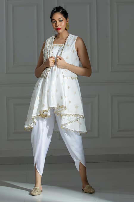 MONK & MEI BY SONIA ANAND Leaf Butti Pattern Kurta With Dhoti Pant 