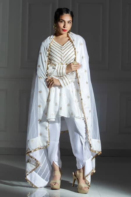 MONK & MEI BY SONIA ANAND Ivory Brocade Woven Leaf Butti V Neck Pattern Peplum Kurta And Tulip Pant Set 