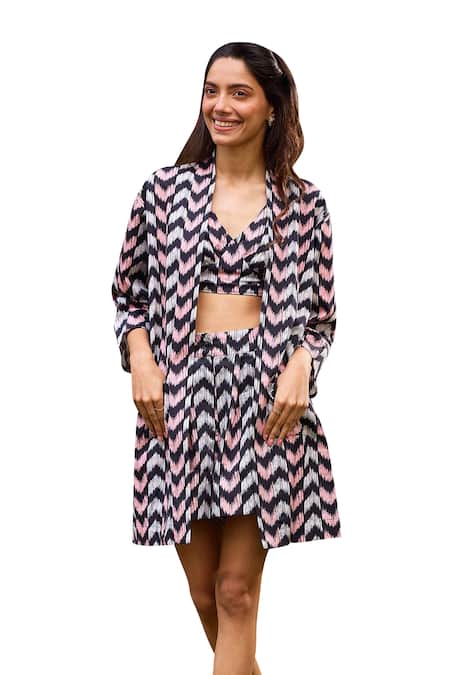 Zazu_Black Cotton Satin Open Neck Antalya Brazen Arrow Print Jacket Shorts Set_Online_at_Aza_Fashions