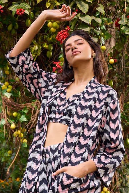 Buy_Zazu_Black Cotton Satin Open Neck Antalya Brazen Arrow Print Jacket Shorts Set_Online_at_Aza_Fashions