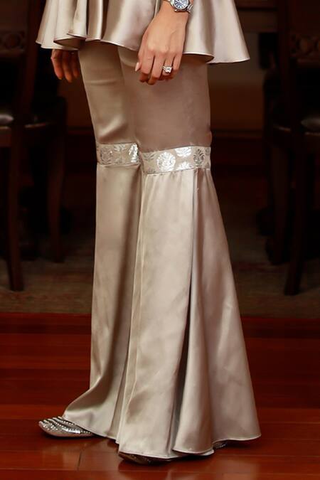 Buy_Zazu_Grey Polyester Embroidery Sweetheart Neck Flora Pattern Peplum Top With Gharara_Online_at_Aza_Fashions