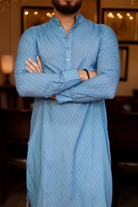 Zazu_Blue Cotton Prism Maze Print Kurta With Churidar _Online_at_Aza_Fashions