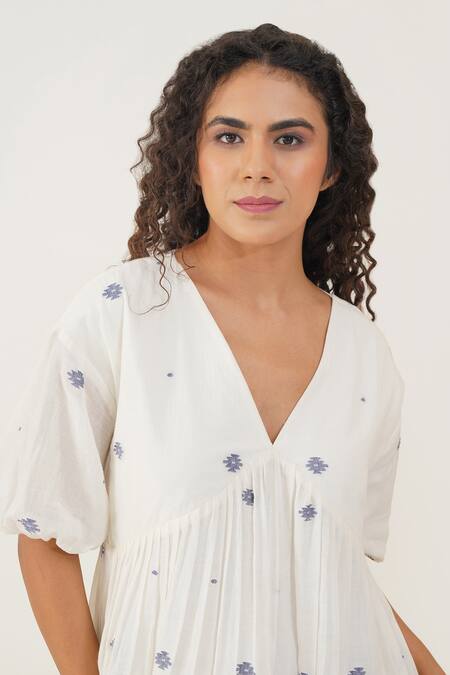 Shop_Indigo Dreams_White Cotton V-neck Aria Handwoven Jamdani Dress _Online_at_Aza_Fashions