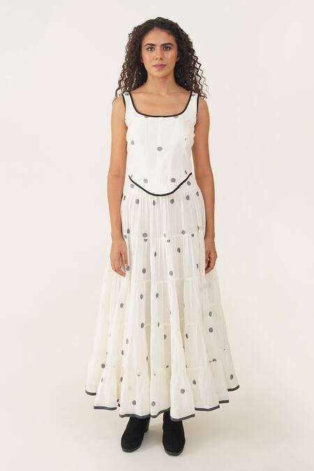 Indigo Dreams Ivory Cotton Piping Square Neck Ivanna Handwoven Jamdani Corset Online at Aza Fashions Indigo Dreams_Ivory Cotton Piping Square Neck Ivanna Handwoven Jamdani Corset _Online_at_Aza_Fashions