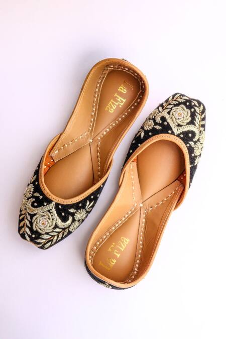 Buy LA Fiza Black Unz Zardozi Embellished Juttis Online at Aza Fashions Buy_LA Fiza_Black Unz Zardozi Embellished Juttis_Online_at_Aza_Fashions