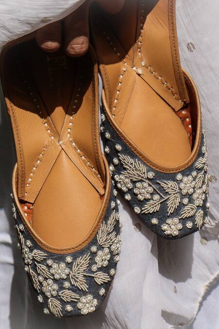 Shop LA Fiza Grey Azal Bead Embellished Juttis Online at Aza Fashions Shop_LA Fiza_Grey Azal Bead Embellished Juttis_Online_at_Aza_Fashions