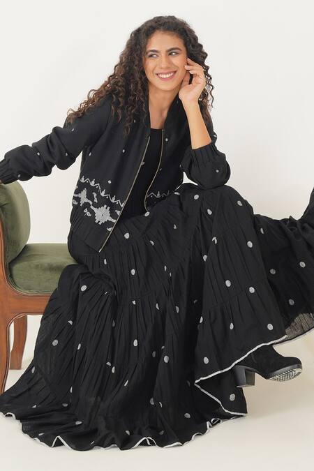 Buy_Indigo Dreams_Black Cotton Embroidery Round Neck, Luna Handwoven Jamdani Jacket With Skirt Set _Online_at_Aza_Fashions