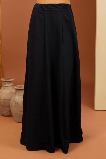 Buy Neha Khullar Purple Viscose, Organza Beads, Floral Embroidered Saree And Sleeveless Blouse Set Online at Aza Fashions Buy_Neha Khullar_Purple Viscose, Organza Beads, Floral Embroidered Saree And Sleeveless Blouse Set _Online_at_Aza_Fashions