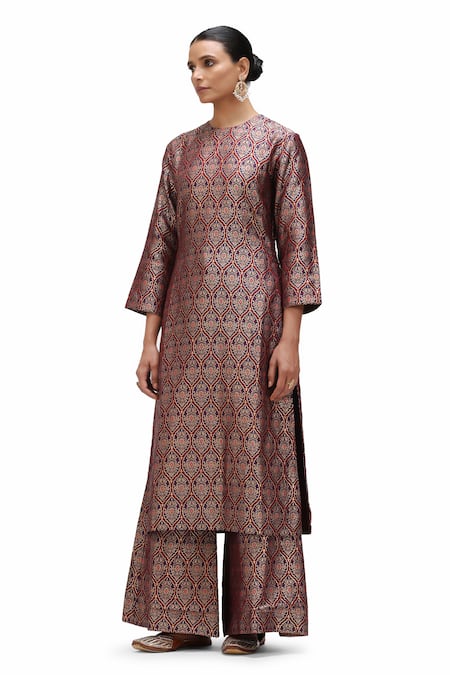 Mimamsaa Nur Alfi Motif Kurta & Flared Pant Set 