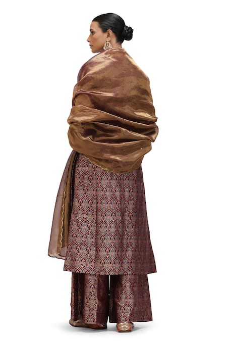 Mimamsaa_Red Brocade, Silk Embroidery Round Neck Nur Alfi Motif Kurta And Flared Pant Set _Online_at_Aza_Fashions