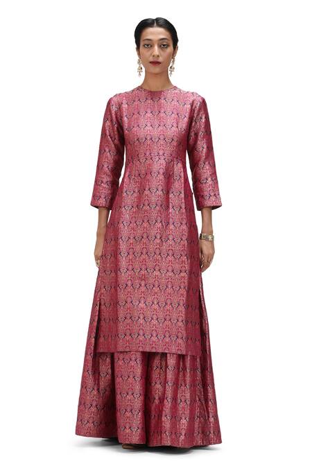 Shop_Mimamsaa_Magenta Brocade, Silk Embroidery Round Neck Maan Kurta And Flared Pant Set _Online_at_Aza_Fashions