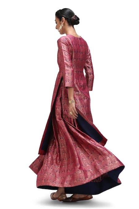 Shop_Mimamsaa_Magenta Brocade, Silk Embroidery Round Neck Maan Kurta And Flared Pant Set 