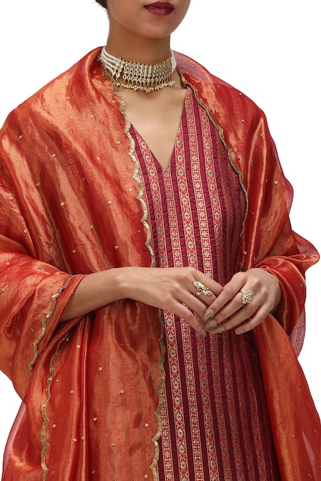 Buy_Mimamsaa_Red Tissue Silk Embroidered Sequin Amala Scallop Hem Dupatta _Online_at_Aza_Fashions