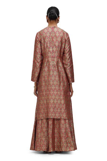 Mimamsaa_Red Brocade, Silk Embroidery Ziba Inverted Bird Motif Kurta And Flared Pant Set _Online_at_Aza_Fashions