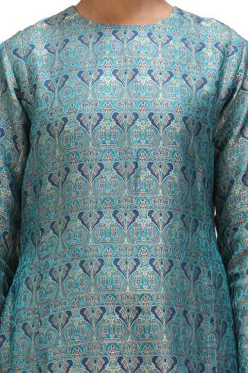 Mimamsaa_Blue Brocade, Silk Round Neck Gazala Inverted Bird Motif Kurta And Pant Set_at_Aza_Fashions