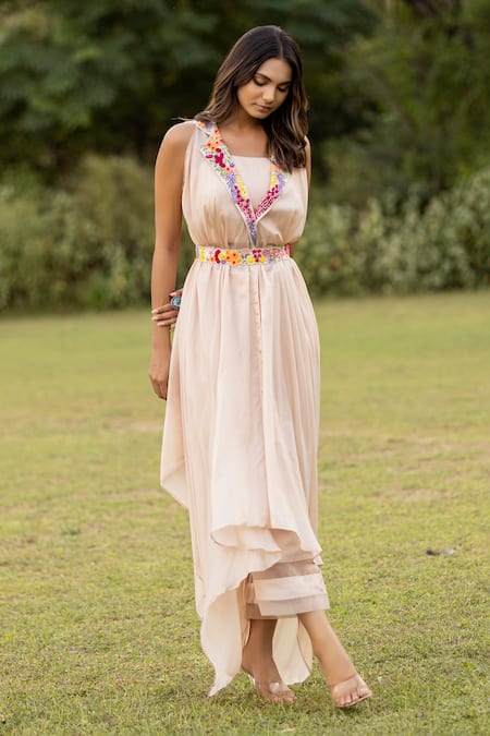 Shop Islie By Priya Jain Ivory Russian Silk Embroidery Thread Shawl Collar Floral Border Cape Pant Set at Aza Fashions Shop_Islie By Priya Jain_Ivory Russian Silk Embroidery Thread Shawl Collar Floral Border Cape Pant Set _at_Aza_Fashions