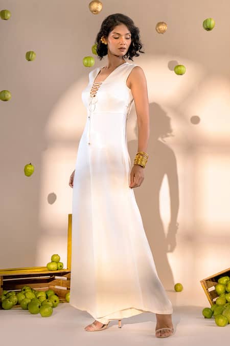 Amrood_Off White Satin Open Neck Solid Front Tie Up Jumpsuit _Online_at_Aza_Fashions
