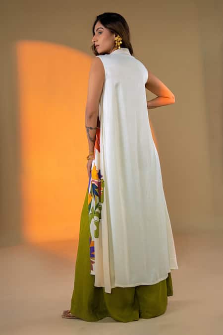 Shop Amrood Off White Satin Embroidery V-neck, Collared Gardenia Print Jacket And Pant Set at Aza Fashions Shop_Amrood_Off White Satin Embroidery V-neck, Collared Gardenia Print Jacket And Pant Set _at_Aza_Fashions