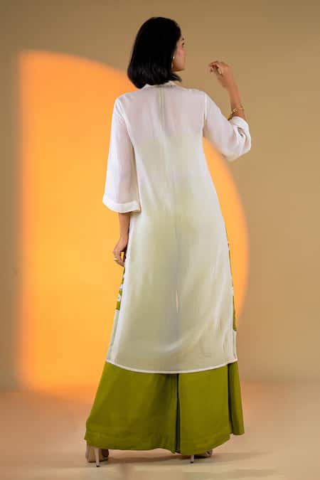 Shop Amrood Off White Organza Embroidery Gardenia Flora Print Kurta And Flared Pant Set at Aza Fashions Shop_Amrood_Off White Organza Embroidery Gardenia Flora Print Kurta And Flared Pant Set _at_Aza_Fashions