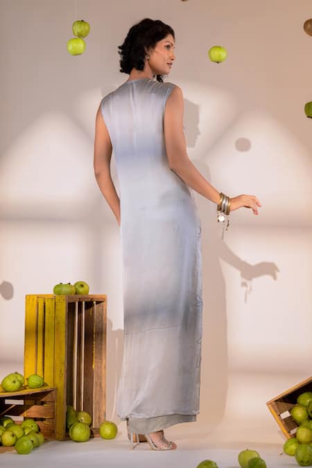 Shop Amrood Grey Satin Beads, Floral Bloom Long Front Slit Kurta With Flared Pant at Aza Fashions Shop_Amrood_Grey Satin Beads, Floral Bloom Long Front Slit Kurta With Flared Pant _at_Aza_Fashions