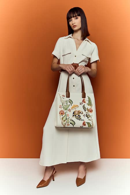Shop Sashe House White Embroidery Royal Jungle Canvas Tote Bag at Aza Fashions Shop_Sashe House_White Embroidery Royal Jungle Canvas Tote Bag_at_Aza_Fashions