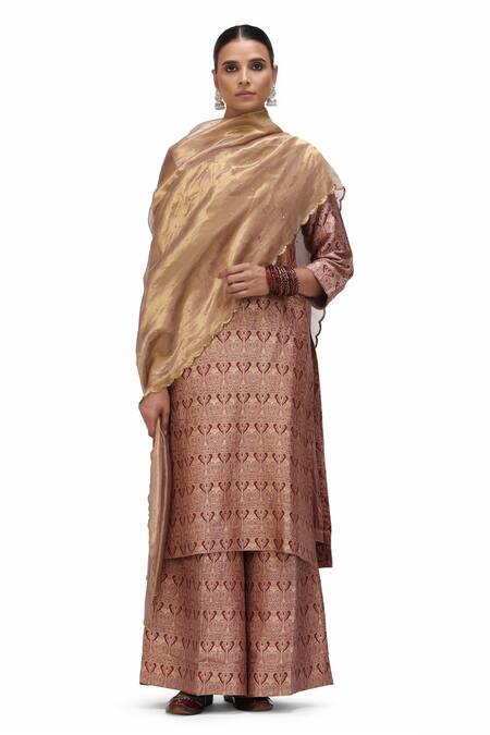 Mimamsaa_Red Brocade, Silk Embroidery Arisa Inverted Bird Motif Kurta And Flared Pant Set _Online_at_Aza_Fashions