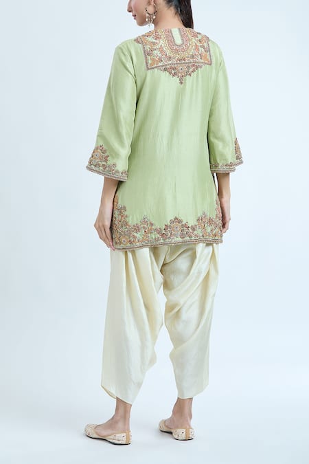 Shop Debyani + CO Green Chanderi, Silk Tassels, Embroidery Collared Short Kurta Set at Aza Fashions Shop_Debyani + CO_Green Chanderi, Silk Tassels, Embroidery Collared Short Kurta Set _at_Aza_Fashions