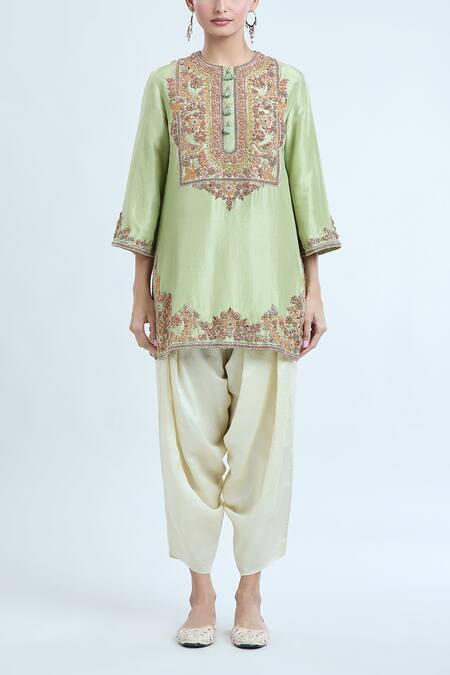 Buy Debyani + CO Green Chanderi, Silk Tassels, Embroidery Collared Short Kurta Set Online at Aza Fashions Buy_Debyani + CO_Green Chanderi, Silk Tassels, Embroidery Collared Short Kurta Set _Online_at_Aza_Fashions