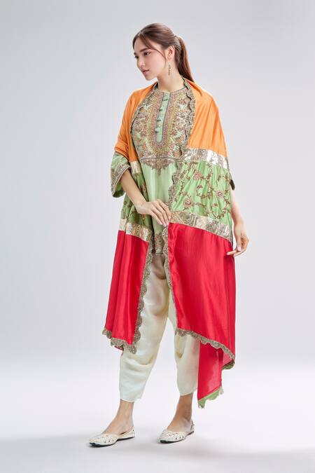 Debyani + CO Green Chanderi, Silk Tassels, Embroidery Collared Short Kurta Set Online at Aza Fashions Debyani + CO_Green Chanderi, Silk Tassels, Embroidery Collared Short Kurta Set _Online_at_Aza_Fashions
