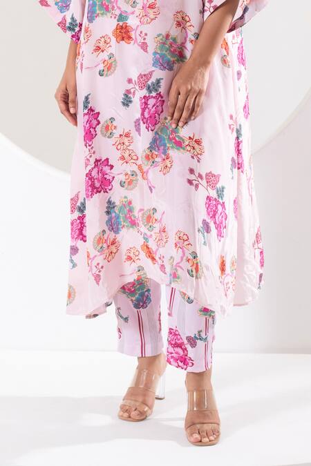 Shop Ekavira Pink Crepe, Silk Embroidery V-neck Floral Printed Kurta And Pant Set Online at Aza Fashions Shop_Ekavira_Pink Crepe, Silk Embroidery V-neck Floral Printed Kurta And Pant Set _Online_at_Aza_Fashions