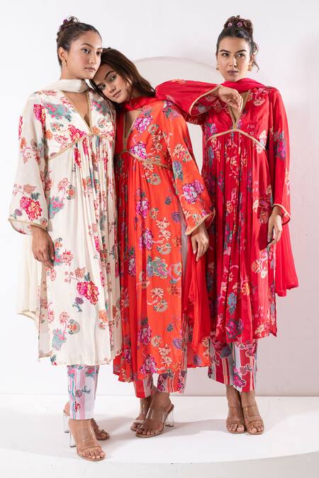 Buy Ekavira Red Crepe, Silk Lace V-neck Madhubala Floral Print Kurta Pant Set Online at Aza Fashions Buy_Ekavira_Red Crepe, Silk Lace V-neck Madhubala Floral Print Kurta Pant Set _Online_at_Aza_Fashions