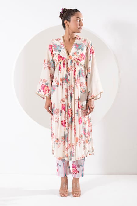 Ekavira Ivory Crepe, Silk Embroidery, Lace Madhubala Floral Vine Print Kurta Pant Set Online at Aza Fashions Ekavira_Ivory Crepe, Silk Embroidery, Lace Madhubala Floral Vine Print Kurta Pant Set _Online_at_Aza_Fashions