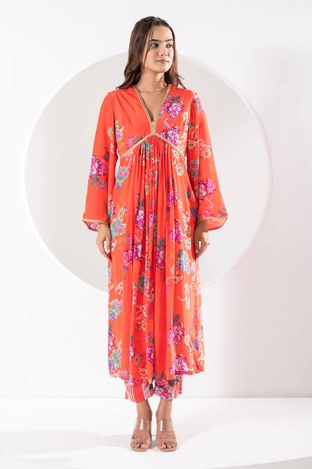 Ekavira_Orange Crepe, Silk Lace, Embroidery V-neck Madhubala Vine Print Kurta Pant Set _Online_at_Aza_Fashions