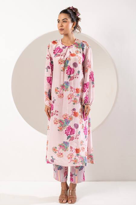 Ekavira_Pink Crepe, Silk Round Neck Gulabo Botanic Print Kurta With Pant _Online_at_Aza_Fashions