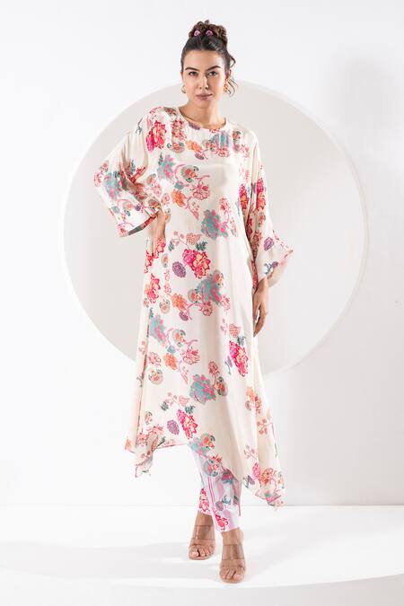 Ekavira Ivory Crepe, Silk Round Neck Rukhmani Printed Asymmetric Kaftan With Pant Online at Aza Fashions Ekavira_Ivory Crepe, Silk Round Neck Rukhmani Printed Asymmetric Kaftan With Pant _Online_at_Aza_Fashions