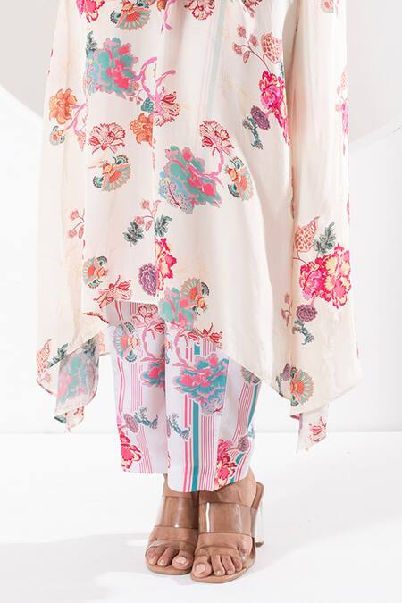 Ekavira Ivory Crepe, Silk Round Neck Rukhmani Printed Asymmetric Kaftan With Pant at Aza Fashions Ekavira_Ivory Crepe, Silk Round Neck Rukhmani Printed Asymmetric Kaftan With Pant _at_Aza_Fashions