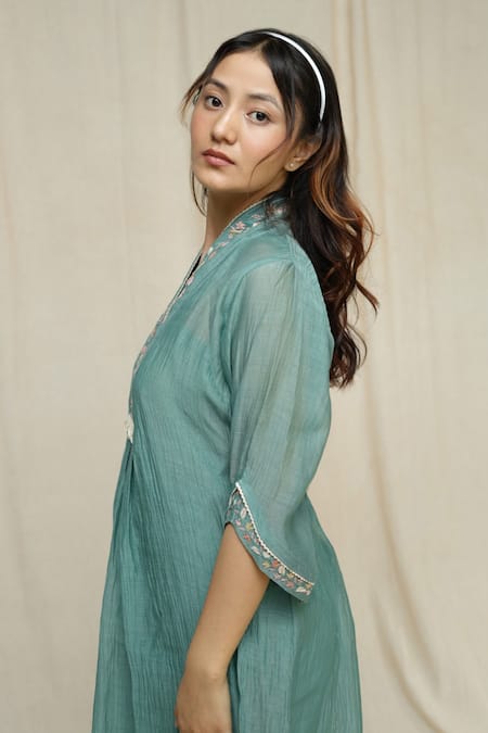 Buy_KKANYAAH_Green , Silk, Handloom Embroidery V-neck Forest Fern Midi Dress _Online_at_Aza_Fashions