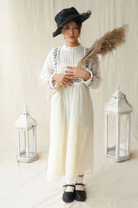 KKANYAAH Retro Royal Floral Embroidered Yoke Dress 