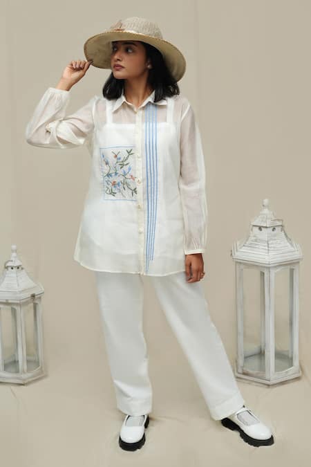 KKANYAAH Off White Top Handwoven Silk Hand Embroidered Retro Royal Shirt And Pant Set 