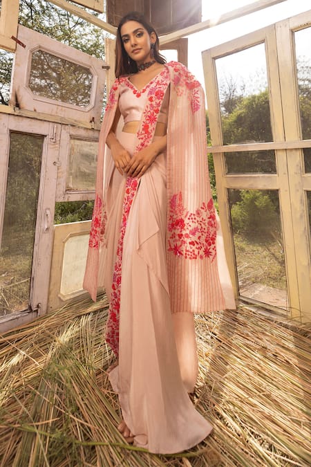 Islie By Priya Jain Border Embroidered Pre-Draped Saree Set With Cape 