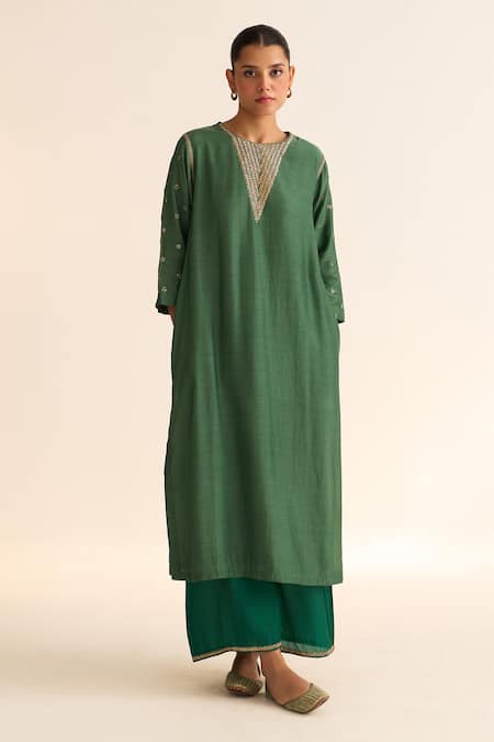 Dot Kavish Embroidered Neck Kurta With Pant 