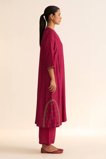 Shop Dot Pink Organza, Cotton Embroidery Round Neck Kumud Kurta Pant Set Online at Aza Fashions Shop_Dot_Pink Organza, Cotton Embroidery Round Neck Kumud Kurta Pant Set _Online_at_Aza_Fashions